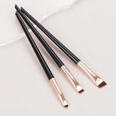 Edge Eyeliner Brush